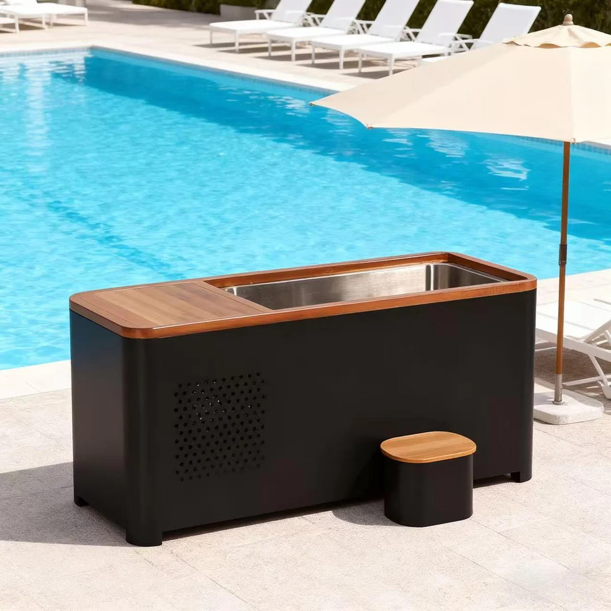 Black Modern Rectangular Cold Plunge